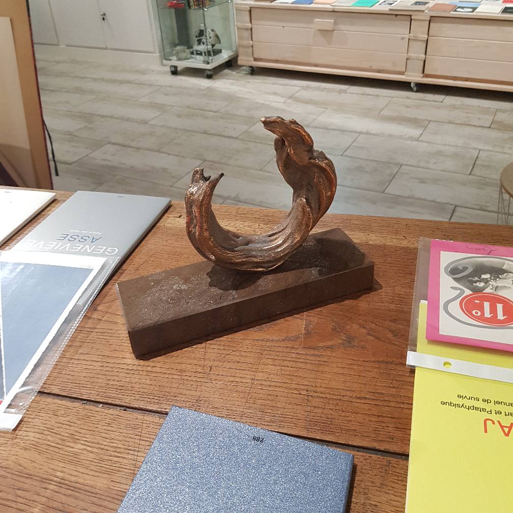 Un bronze de Taburchi chez Laure Matarasso