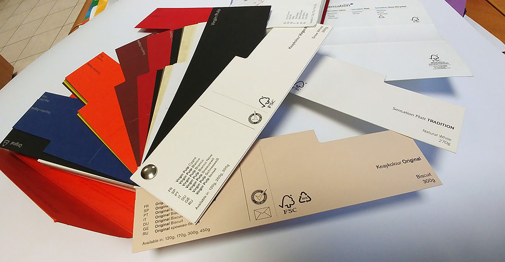 Les papiers de la version Classique du Journal d’une exposition