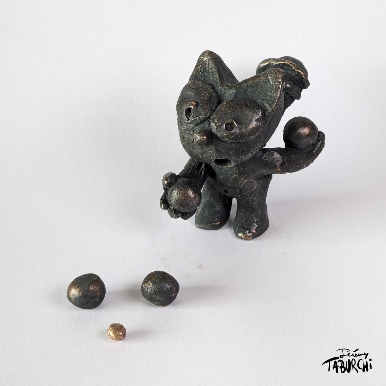 sculpture-en-bronze-bouliste-petanque-taburchi3